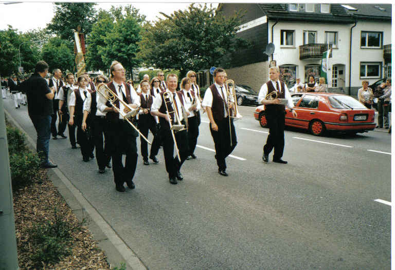Klicken zum schliessen Klicken zum schliessen